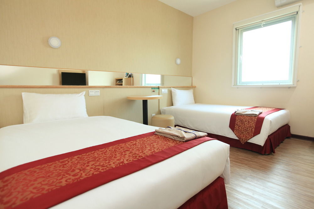 Super Hotel 양곤 외부 사진