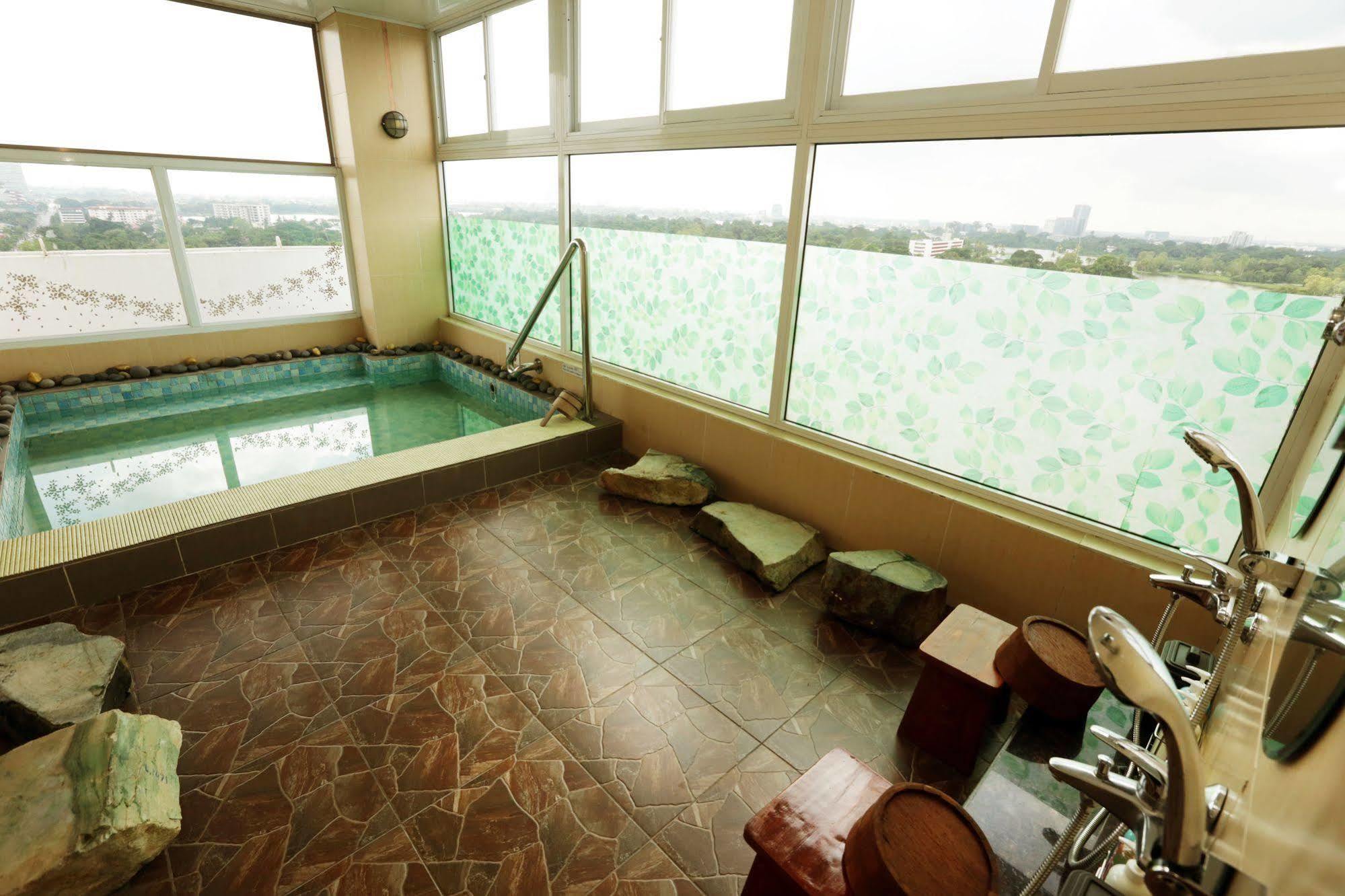 Super Hotel 양곤 외부 사진
